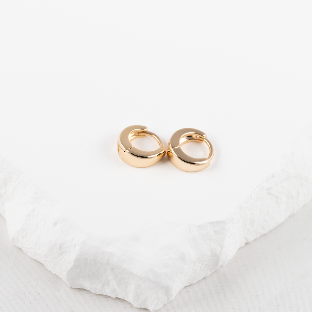 auskari no antialerģiska materiāla ar noturīgu pārklājumu