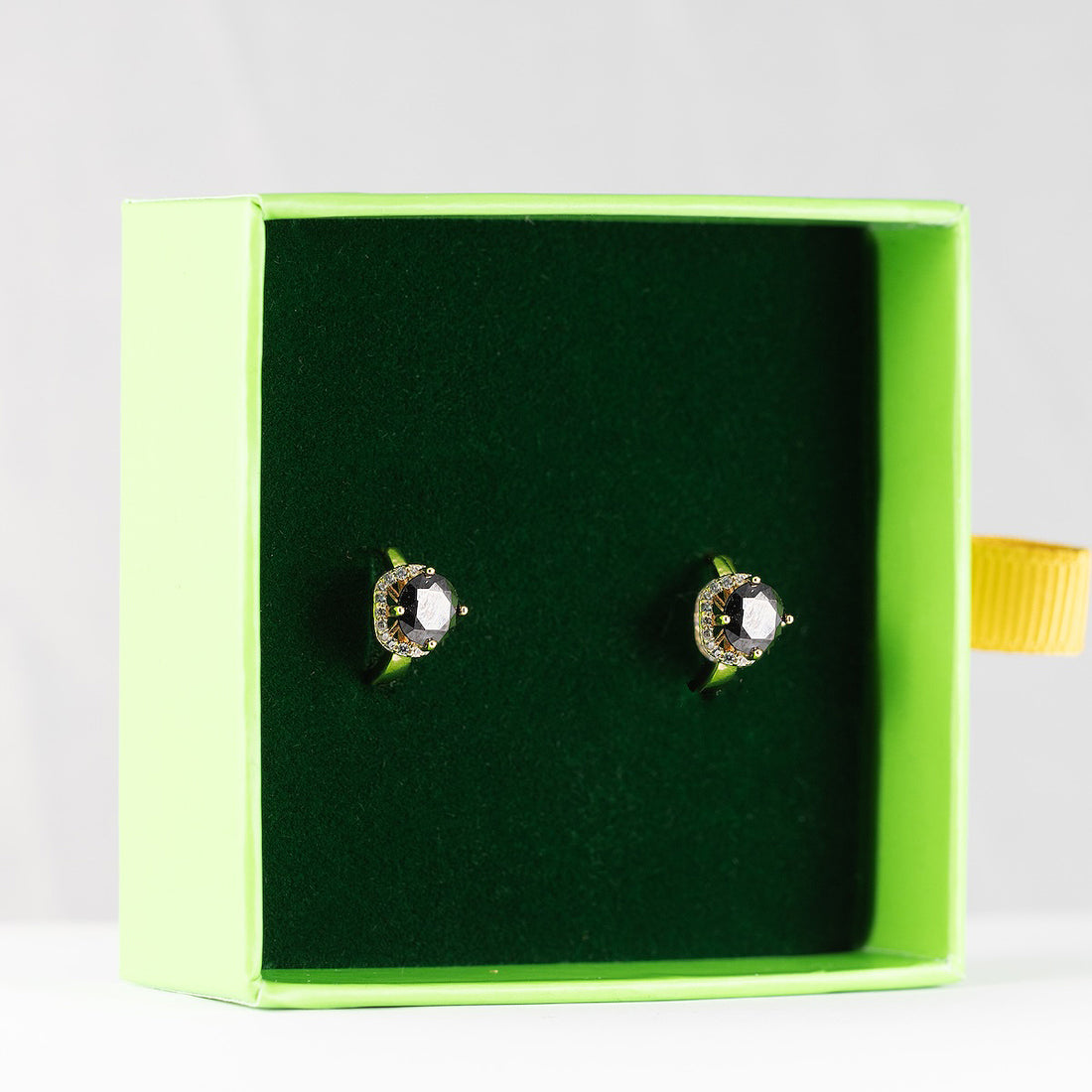 Antialerģiski Riņķīšu auskari ar melniem kristāliem 'AMY'