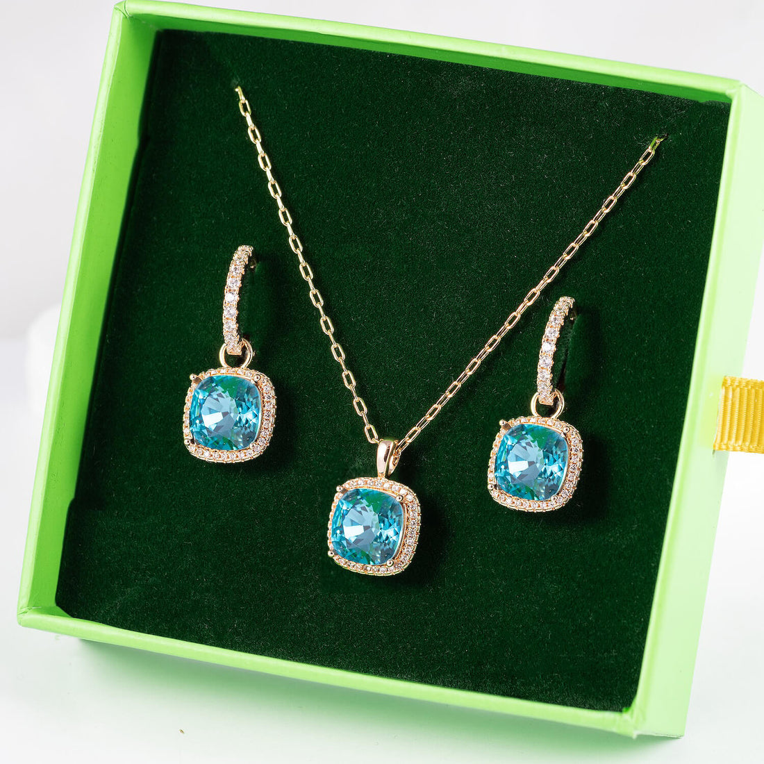 Tirkīza rotu komplekts 'ACĀLIJA'